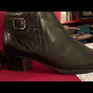 Women’s ankle boots